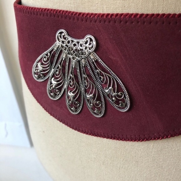 Vintage Faux Suede Wine Red Metal Embellished Adjustable Buckle Waist Belt O/S